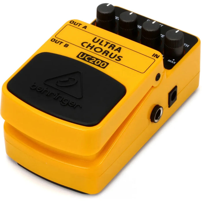 Efecto Pedal Behringer Utra Chorus UC200