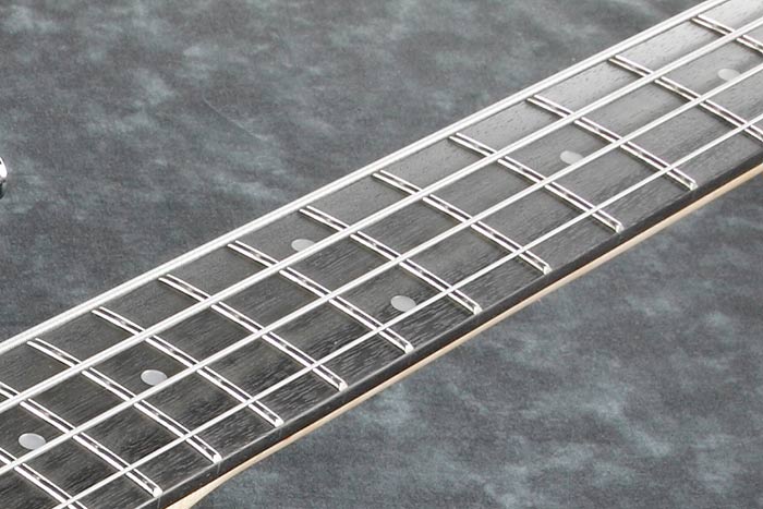 Bajo Eléctrico Ibanez GSR180 BEM